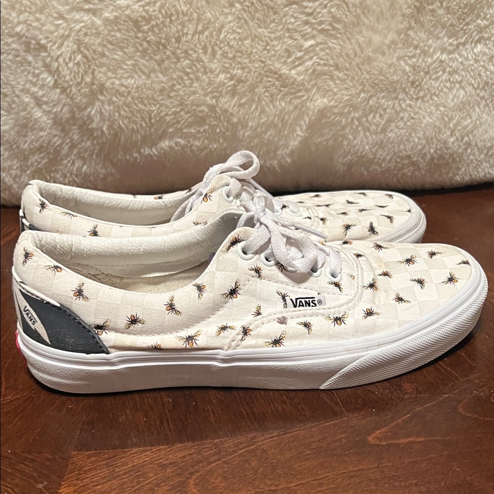 Vans White Checkerboard Sneakers with Black and Yellow Bee Print - Picture 4 of 8